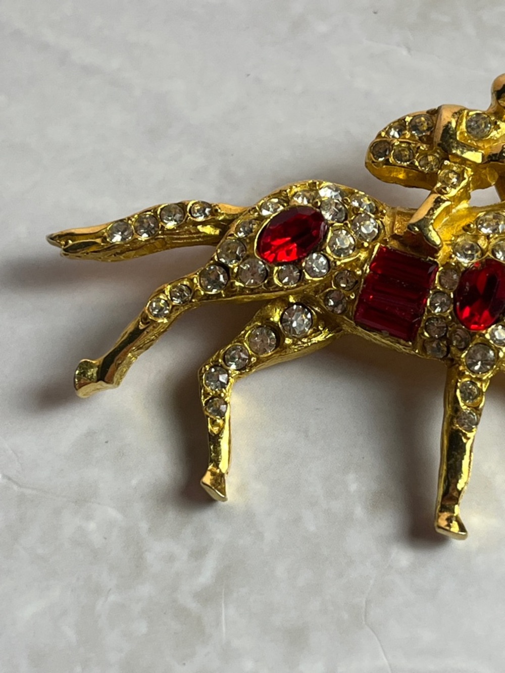 Gold-tone Horse & Jockey with Red Crystals & Rhinestones Brooch - Picture 10 of 13